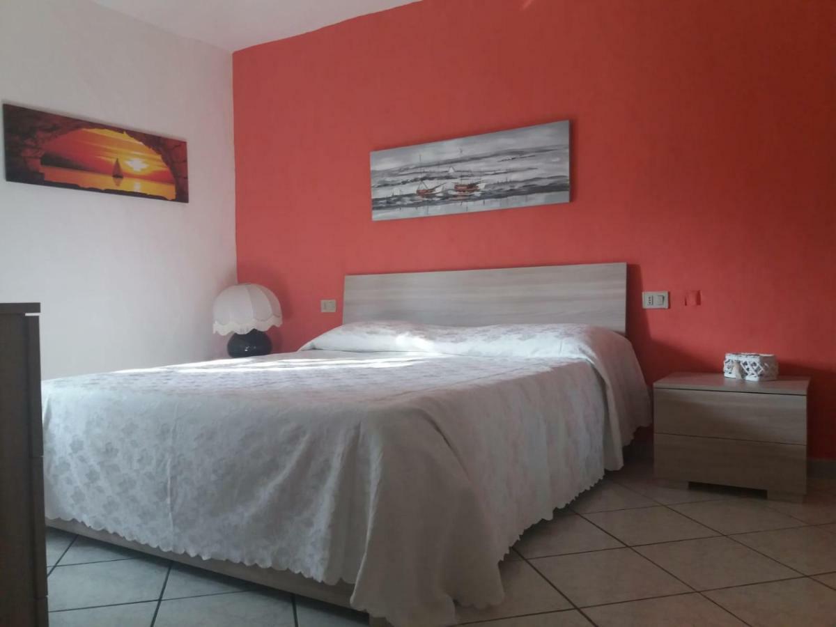 Appartamento Casa Rita Budoni Esterno foto